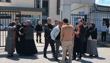 Kamyonla çarpışan motosikletin 16 yaşındaki sürücüsü hayatını kaybetti