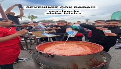 Karnavalda Hindistan sokak lezzetlerini andıran fenomen dönercinin standı kaldırıldı