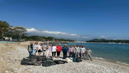 Kemerde yabancı uyruklu kadınlardan temizlik faaliyeti