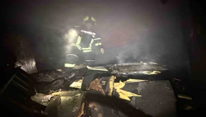 Mersinde ev yangını