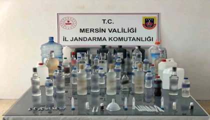 Mersinde sahte içki üretimi yapan 2 şüpheli yakalandı
