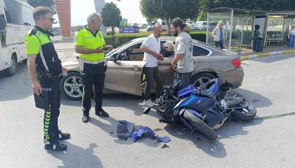 Motosikletliye takla attıran kaza kamerada