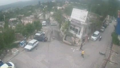 Osmaniyede 9u öğrenci 11 kişinin yaralandığı kaza güvenlik kamerasında