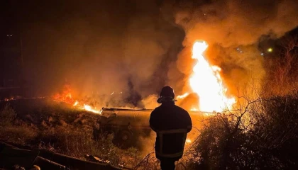 Osmaniyede devrilen akaryakıt yüklü tanker alev alev yandı