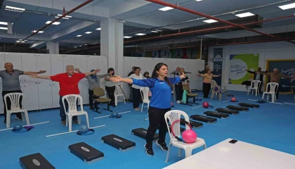 Parkinson hastaları sporla hayata bağlanıyor
