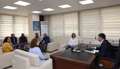 Şener: Akdeniz Belediyesinin 1 milyar 400 milyon lira borcu var