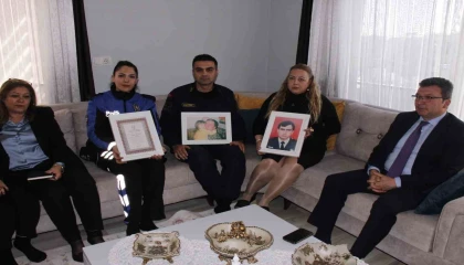 Serik protokolü, şehit polisin kızını ziyaret etti