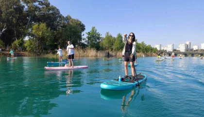 Seyhan Nehrinde kano keyfi