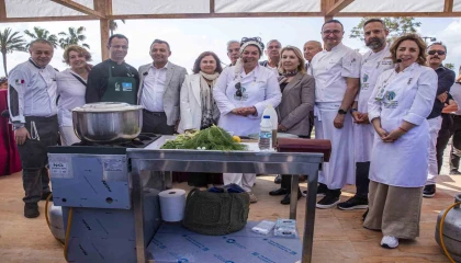 Sidede Girit sofrası kuruldu tarih, tatlar ve ezgiler bütünleşti