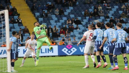 Trendyol Süper Lig: Adana Demirspor: 0 - Kayserispor: 1 (İlk yarı)
