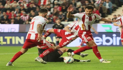 Trendyol Süper Lig: Antalyaspor: 2 - Samsunspor: 1 (Maç sonucu)