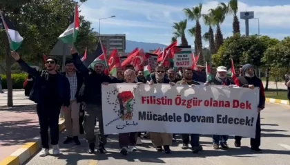 Üniversite öğrencilerinden Gazzeye destek yürüyüşü