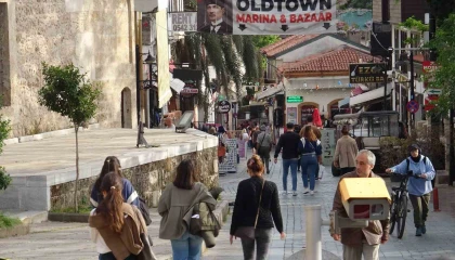 Yangına dayanıklı kapı krizi: Antalyada 1600 otelden yüzde 90ı risk altında