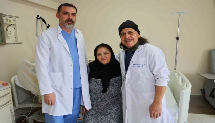 Yapay zeka ameliyata girdi: Kalça protezi operasyonunda ilk kez kullanıldı