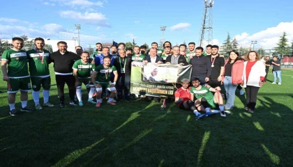 1. Amatör Futbol Mürüvvet Başdeğirmen Liginin Şampiyonu DSİ Spor oldu