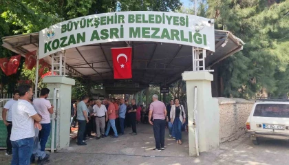 Adanada eski eşi tarafından öldürülen kadın son yolculuğuna uğurlandı