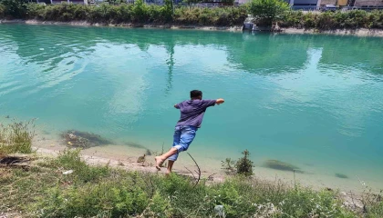 Adanada gençlerin tehlikeli serinliği sürüyor