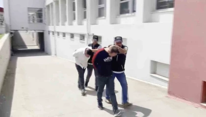 Adanada kilolarca esrar, bonzai ve binlerce hap ele geçirildi: 55 tutuklama