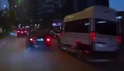 Almanyada yapamayacağını Adanada yaptı: Sürücü ehliyetsiz çıktı, 27 bin 944 TL ceza kesildi