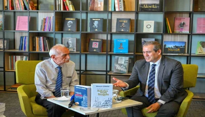 Antalyanın belleğine yolculuk: Kent tarihçisi Çimrinin yeni kitapları tanıtıldı