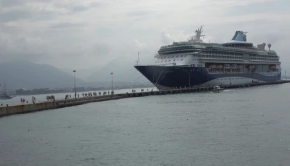 Bin 795 yolcu ve 729 mürettebatı bulunan kruvaziyer Alanya Limanına demir attı