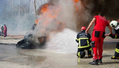 Burdurda 96 itfaiyeci, koordinasyon ve kriz yönetimi tatbikatı yaptı