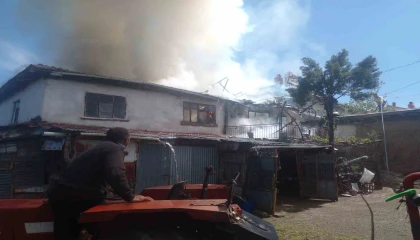 Burdurda ev yangınında maddi hasar oluştu