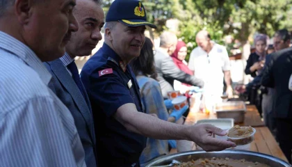 Burdurda Türk Mutfağı Haftasında yöresel lezzetler ikram edildi