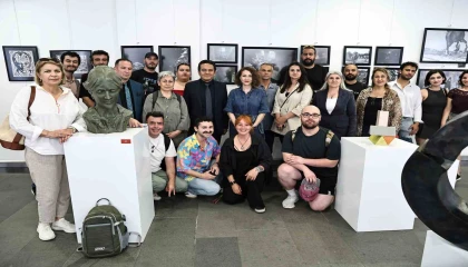 Büyükşehirden Ataya saygı sergisi