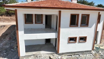 Depremzede muhtar: Villa gibi ev yapılacağını tahmin etmemiştik