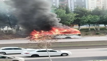 İşçi servisi alev alev yandı