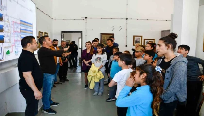 İşitme engelli öğrenciler, MESKİ Filtre Su Müzesini ziyaret etti