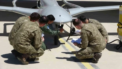 Ispartada 18 haftalık eğitimle Bayraktar TB2 pilotları yetiştiriliyor