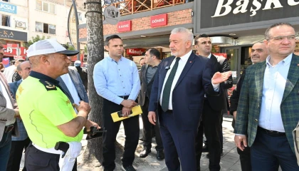 Ispartada en yoğun caddede yaya geçitlerine ışıklı geçiş kurulacak