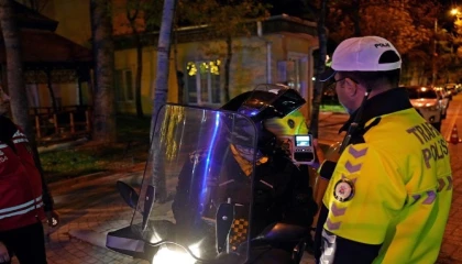 Ispartada trafik ve asayiş uygulamasında 21 araca ceza kesildi