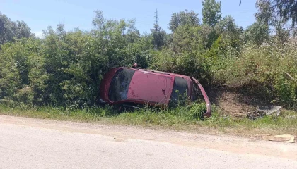 Kazanın ardından otomobilini bırakıp giden sürücüye plakadan ulaşıldı