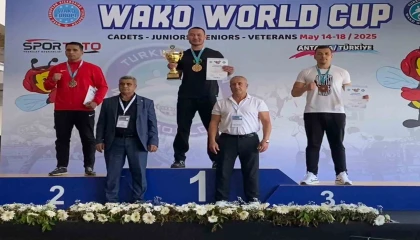 Kemerin Kick Boks sporcuları dünya şampiyonasından dört madalyayla döndü