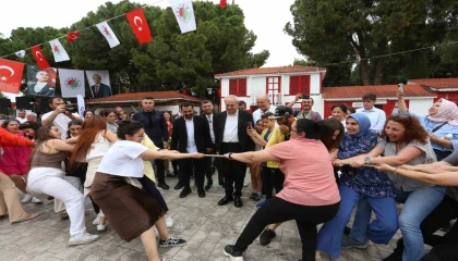 Kepezde anneler yarıştı, çocuklar izledi