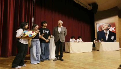 Kepezde gençler fikirleriyle yarıştı