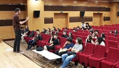 Kepezde gençler münazara turnuvasında buluştu