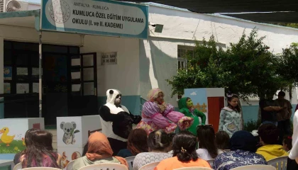 Kepezden çocuklara masal gibi tiyatro gösterisi