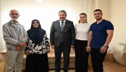 Kökler ve Filizler Buluşuyor projesiyle genç çiftler ile uzun yıllar evli olan çiftler buluştu