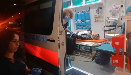 Manavgata elektrikli bisiklet devrildi: 1 yaralı