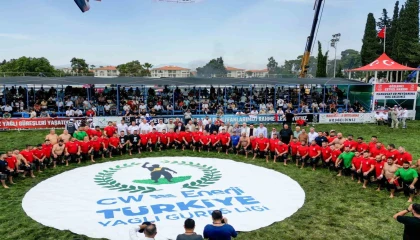 Manavgatta yağlı güreş coşkusu yaşanıyor