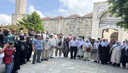 Mersin Tarsusta ilk hac kafilesi uğurlandı