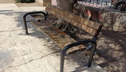 Mersinde belediyenin park ve yeşil alanları tahrip edildi