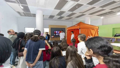 Mersinde öğrencilere sanal gerçeklikte afet eğitimi