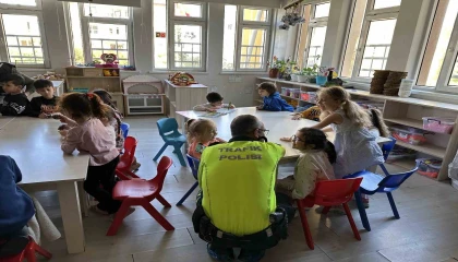 Minik yürekler emniyetle buluştu: Öğrencilere polislik mesleği tanıtıldı
