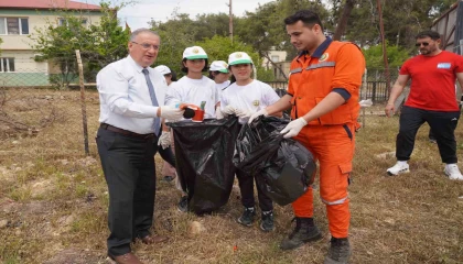 Öğrenciler, yangınlara karşı çevre temizliği yaptı