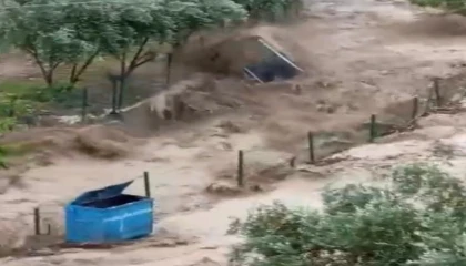 Osmaniyede onlarca araç sel sularına kapıldı